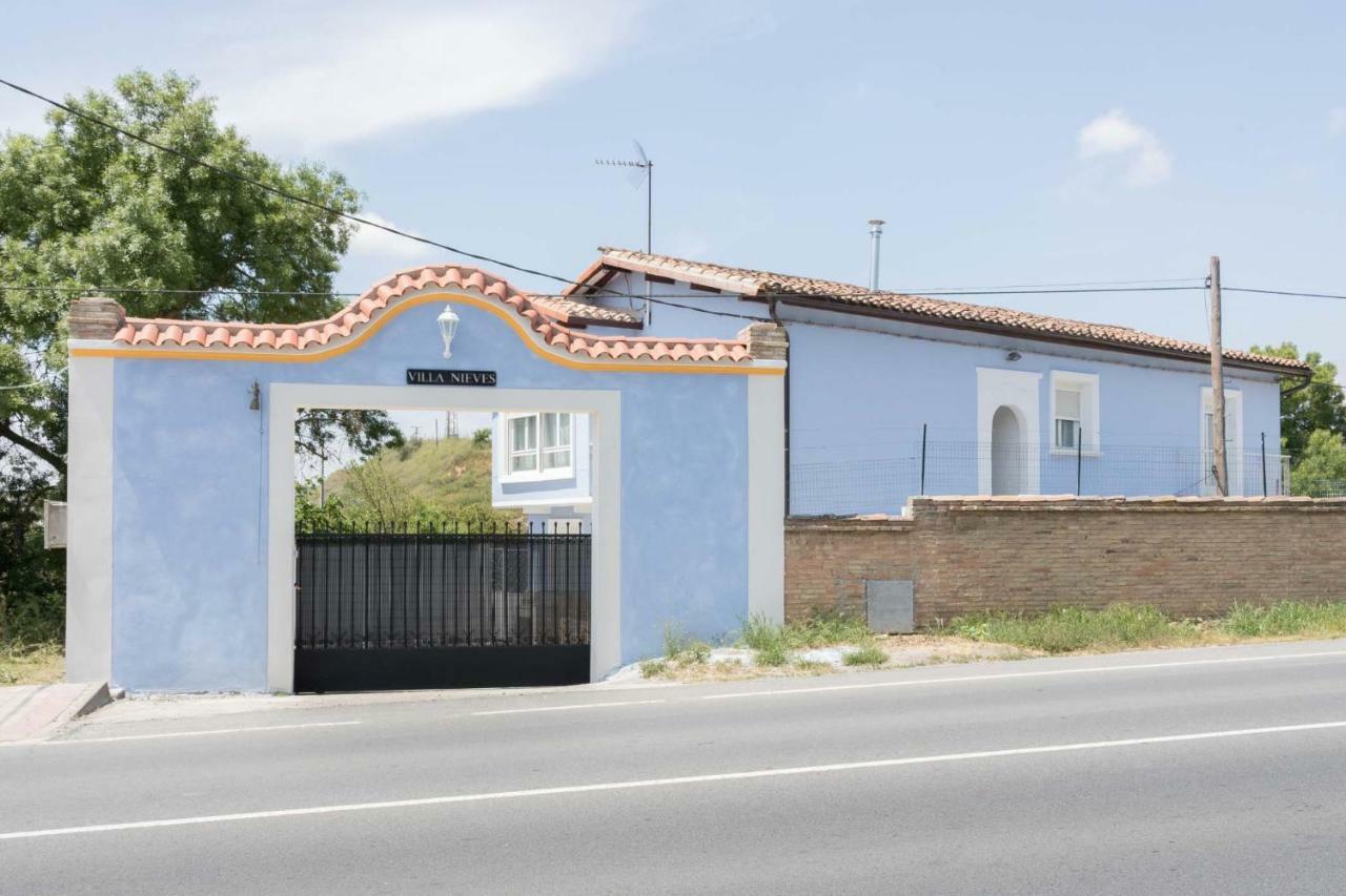 La Casa Azul,Una Casa En La Ciudad. ログローニョ エクステリア 写真