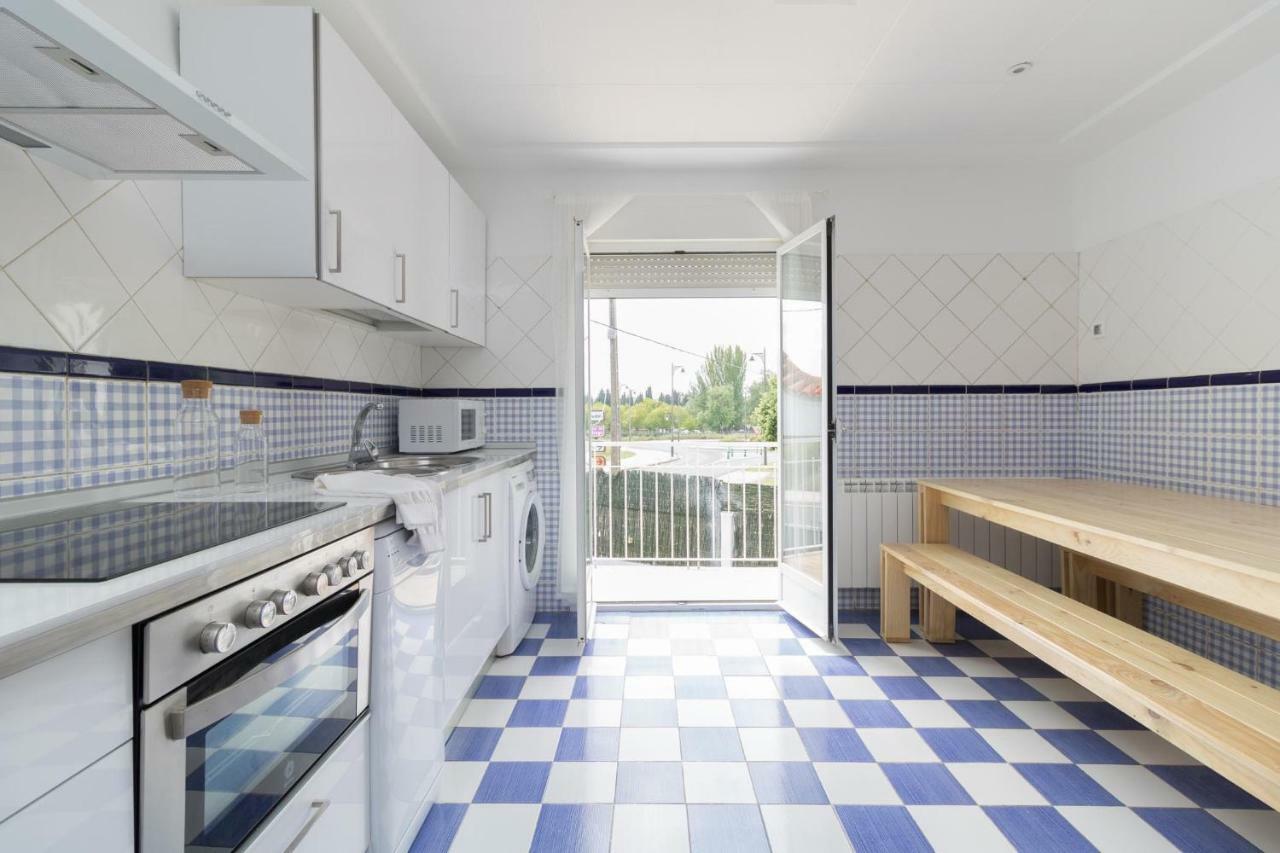 La Casa Azul,Una Casa En La Ciudad. ログローニョ エクステリア 写真